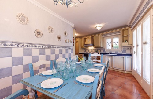 Miami Platja Villa | Charming 5-bedroom villa in Miami Playa 069 VILLA PINO ALTO