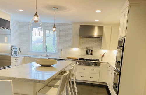 New Canaan House | Charming 5 Bedroom Home