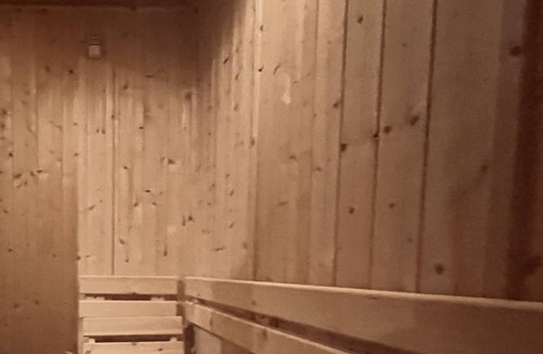 Montbazin House | CHARMING 5 BEDROOM HOUSE, HEATED POOL & SPA