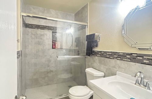 Northeast Houston House | Charming 5-bedroom house 20min to downtown