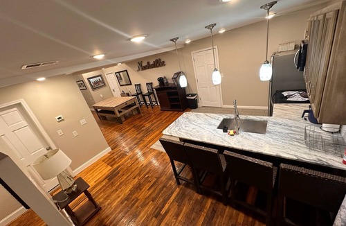 Glencliff House | Charming 5BR 5BA ALL-ONE-LEVEL Home Backyard Large Driveway 10mins DNTWN AIRPORT