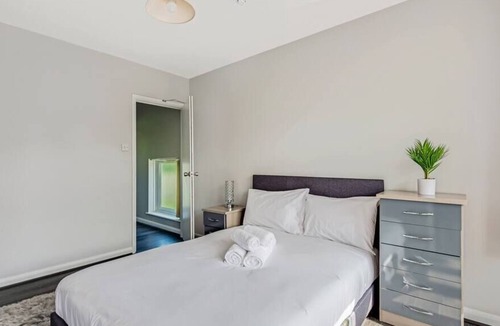 Gipsy Hill House | Charming 6 bedroom in London