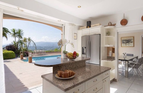 Mouans-Sartoux Villa | Charming 6-bedroom villa