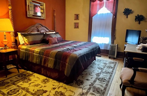 Boonville Bed & Breakfast | Charming 6-bedroom bed & breakfast in Boonville NY, with amazing views!