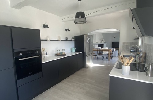 Le Tignet Villa | Charming 8 room villa with private pool overlooking hills