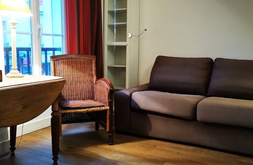 18th Arrondissement Apartment | Charming 85m2 apartment in lower Montmartre.