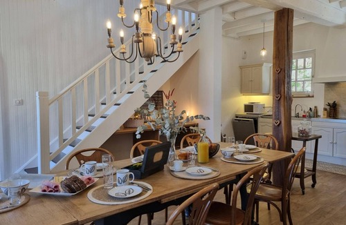 Saint-Haon-le-Chatel Cottage | Charming and Comfortable Cottage in Saint-Haon-le-Châtel, Pets Allowed