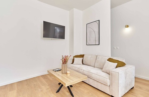 Amerique Apartment | Charming AC apartment - Buttes Chaumont Park