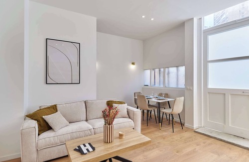 Amerique Apartment | Charming AC apartment - Buttes Chaumont Park