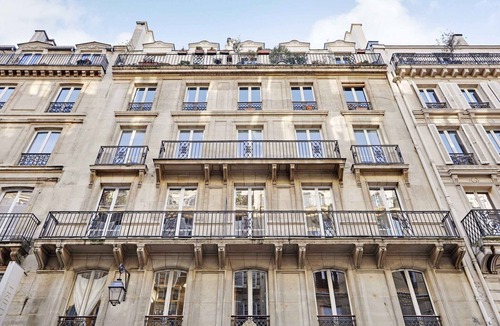 Bonne-Nouvelle Apartment | Charming AC Studio Center of Paris