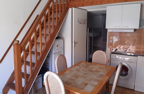 Port Leucate Villa | Charming AC Villa by the Lagoon, 4 Guests, Terrace, Parking, Near Beach