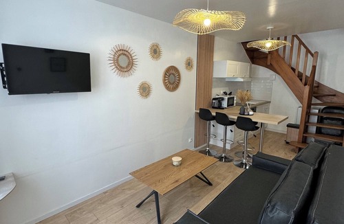 Agon-Coutainville Apartment | Charming accommodation in Agon