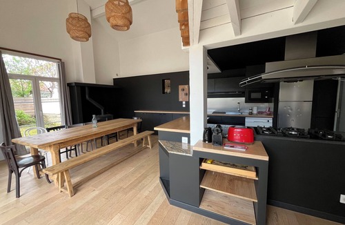 Nivolas-Vermelle House | Charming accommodation with spa 🏡 🧘‍♂️🌿 And electric charging station 🚗