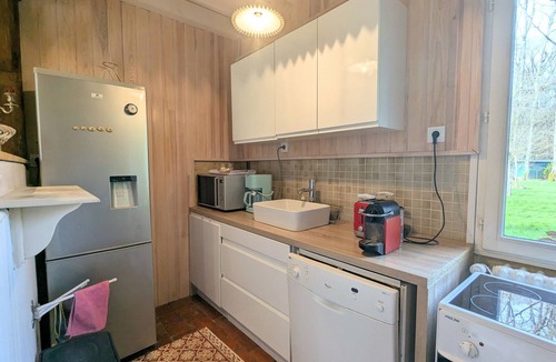 Mers-sur-Indre Cottage | Charming accommodation with park and pond in Mers-sur-Indre