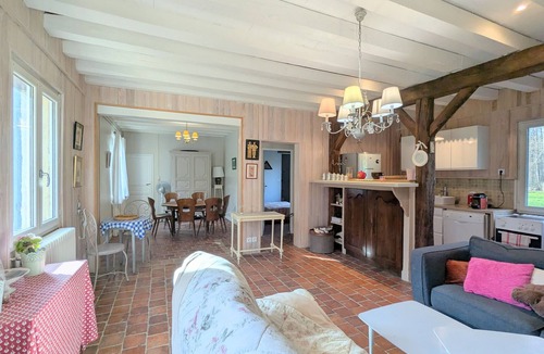 Mers-sur-Indre Cottage | Charming accommodation with park and pond in Mers-sur-Indre
