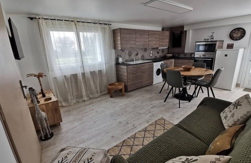Bressuire Cottage | Charming accomodation in a green environment