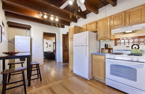 Northeast Santa Fe House | Charming Adobe Casita - Walk to Plaza & Canyon Road!