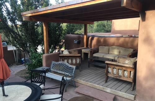 Northeast Santa Fe House | Charming Adobe Casita - Walk to Plaza & Canyon Road!
