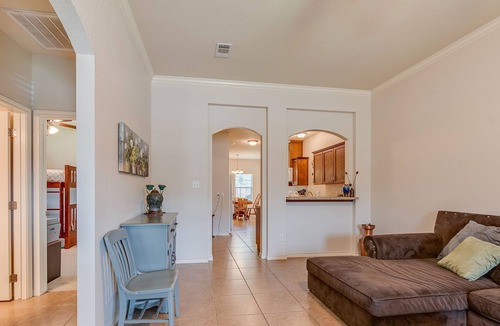 College Station House | Charming Aggieland getaway