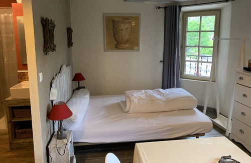 Anduze Apartment | Charming air-conditioned studio in the Cévennes