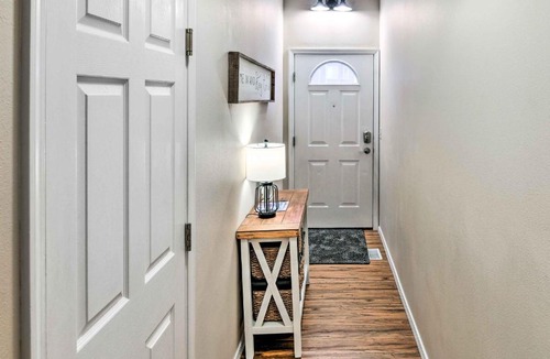 Abbott Loop House | Charming Anchorage Townhouse w/Fire Pit!