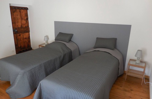 Visan Other | Charming and atypical Old Farm