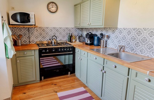 Beaugas House | Charming and authentic 19th century farmhouse with pool, privacy, and views