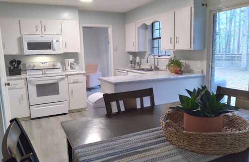 Richmond Hill House | Charming and Convenient