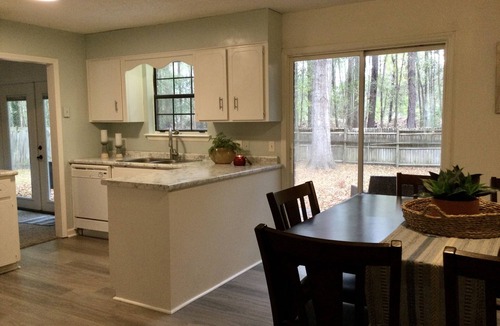 Richmond Hill House | Charming and Convenient