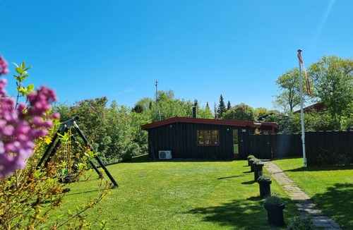 Hoeve Strand House | Charming and cozy house near Høve beach