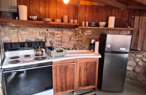 Tucson Apartment | Charming and Cozy Stone Groundfloor Studio with Kitchen