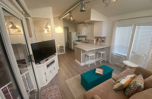 Burnt Store Isles House | Charming and Cozy Tiny Home
