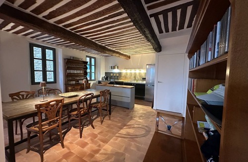 Chateauneuf-Grasse Apartment | CHARMING AND LUXURIOUS APARTMENT