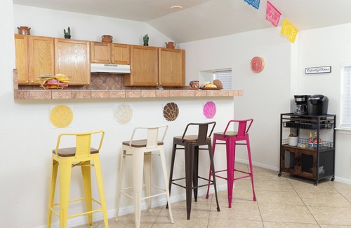 Arsenal House | Charming and Fun Downtown Home Walk to Riverwalk