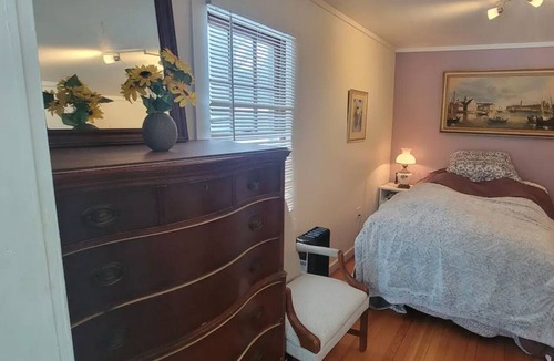 Cochecton Cottage | Charming and Idyllic Country Cottage