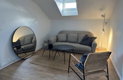 Poincare - Foch - Anatole France - Croix de Bourgogne Apartment | Charming and quiet apartmentnn