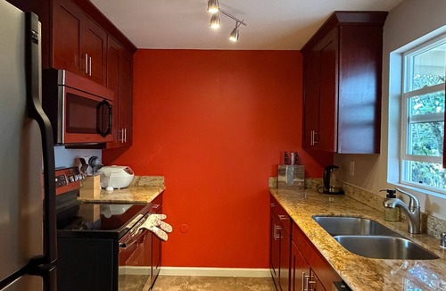 South Delridge House | Charming and quiet West Seattle Home!