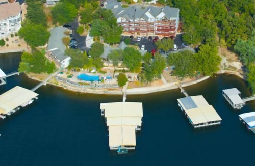 Osage Beach Villa | Charming and Sophisticated Master Suite