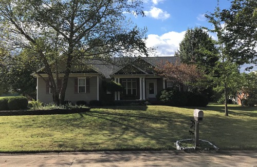 Farmington House | Charming and spacious 3-bedroom home in Farmington, close to everything.