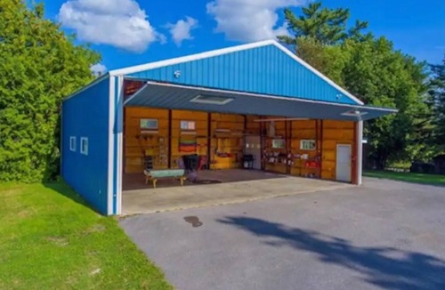 Irondale Cottage | Charming and spacious, 4 bed, 2 bath, lakefront cottage