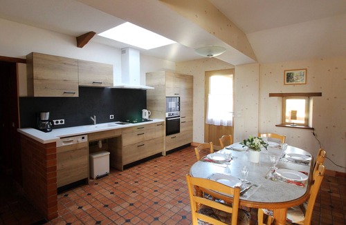 Echemire Cottage | Charming Anjou cottage with fireplace, air conditioning, WIFI