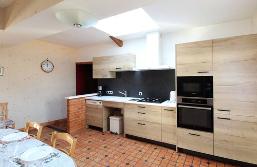 Echemire Cottage | Charming Anjou cottage with fireplace, air conditioning, WIFI