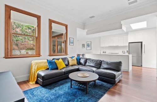 Annandale House | Charming Annandale Retreat