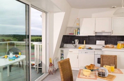 L'Aiguillon-sur-Vie Apartment | Charming apartment located at a golf course
