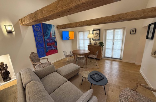 Montreuil-sur-Mer Apartment | Charming apartment in Montreuil sur mer