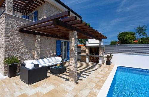 Rasopasno Apartment | Charming apartment Siesta with swimming pool