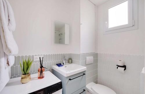 Hopital Saint-Louis Apartment | Charming apartment 1BR 3P - Oberkampf