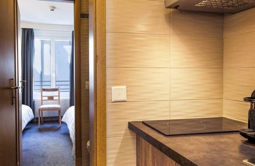 Downtown Geneva Apartment | Charming Apartment - 1br-4p- Geneva