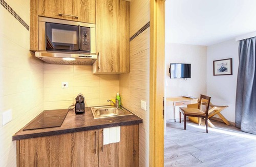 Downtown Geneva Apartment | Charming Apartment - 1br-4p- Geneva