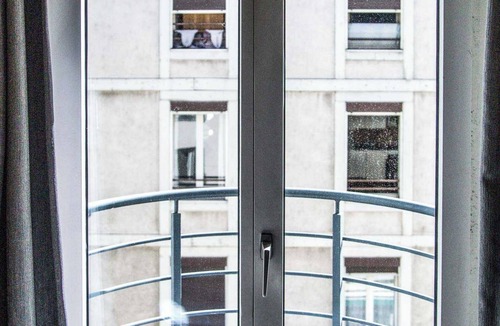 Downtown Geneva Apartment | Charming Apartment - 1br-4p- Geneva